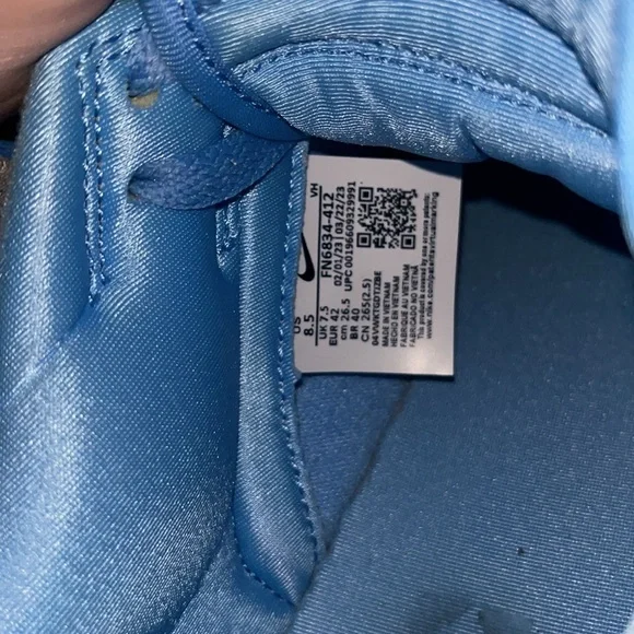 worn under 5 times, perfect condition. size 8.5 men’s, 10 women’s. no box - Picture 4 of 4